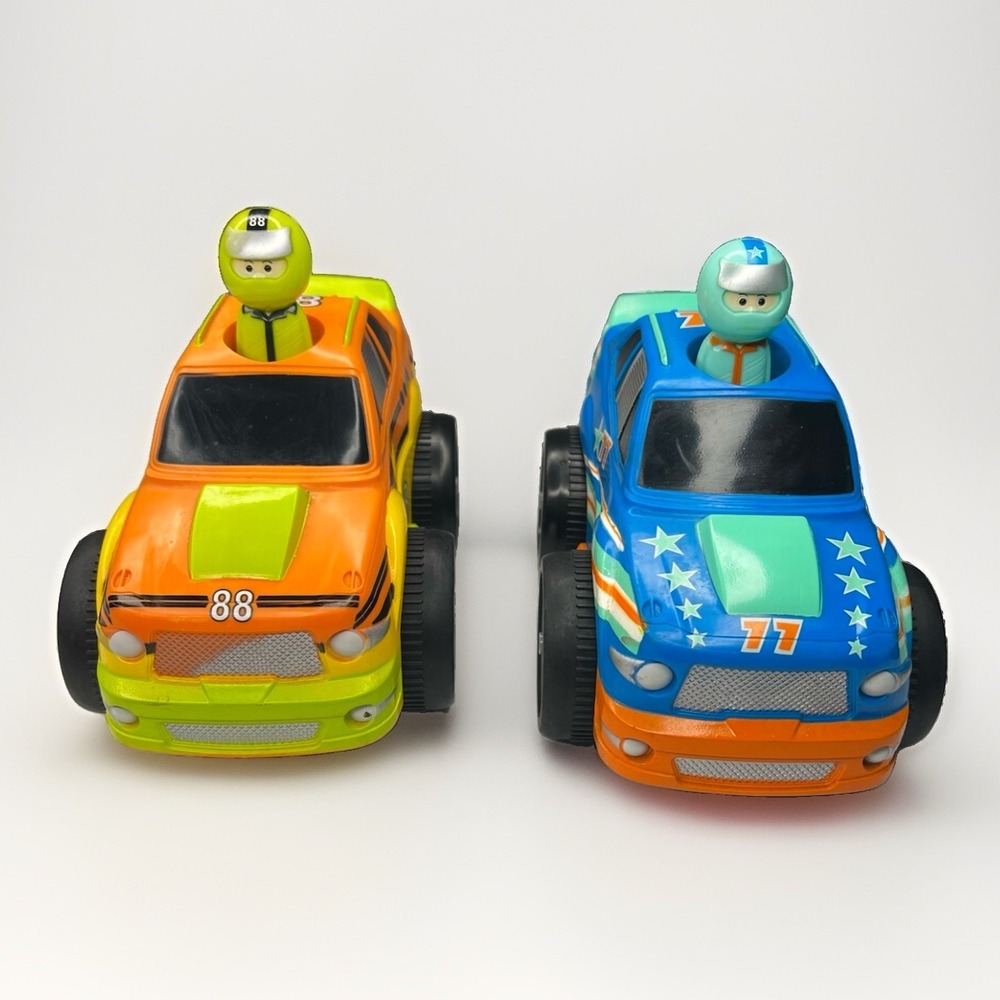 Kid Galaxy Race or Chase Friction Go Go Cars #77 #88 2016 Lot of 2